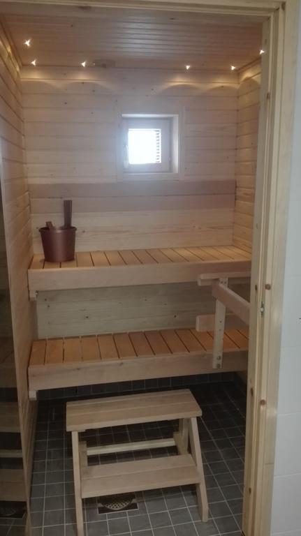 Arctic Star Railwaystation-Free Parking Apartment Rovaniemi Bagian luar foto